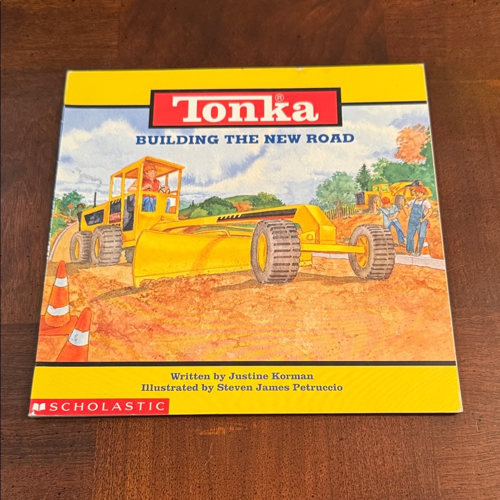Tonka Trucks Building the new road Book Kids Scholastic